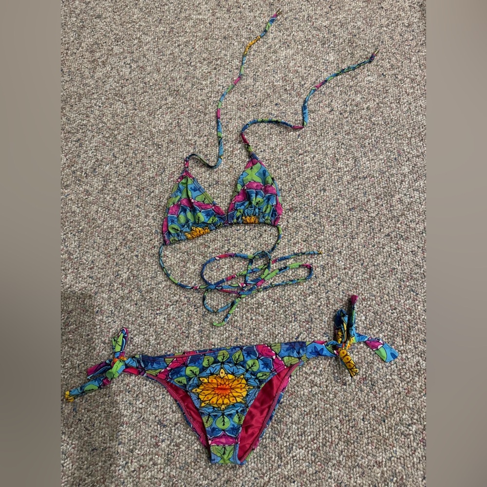 Lume Colorful Bikini with a Floral and Mandala-like print Bikini Set